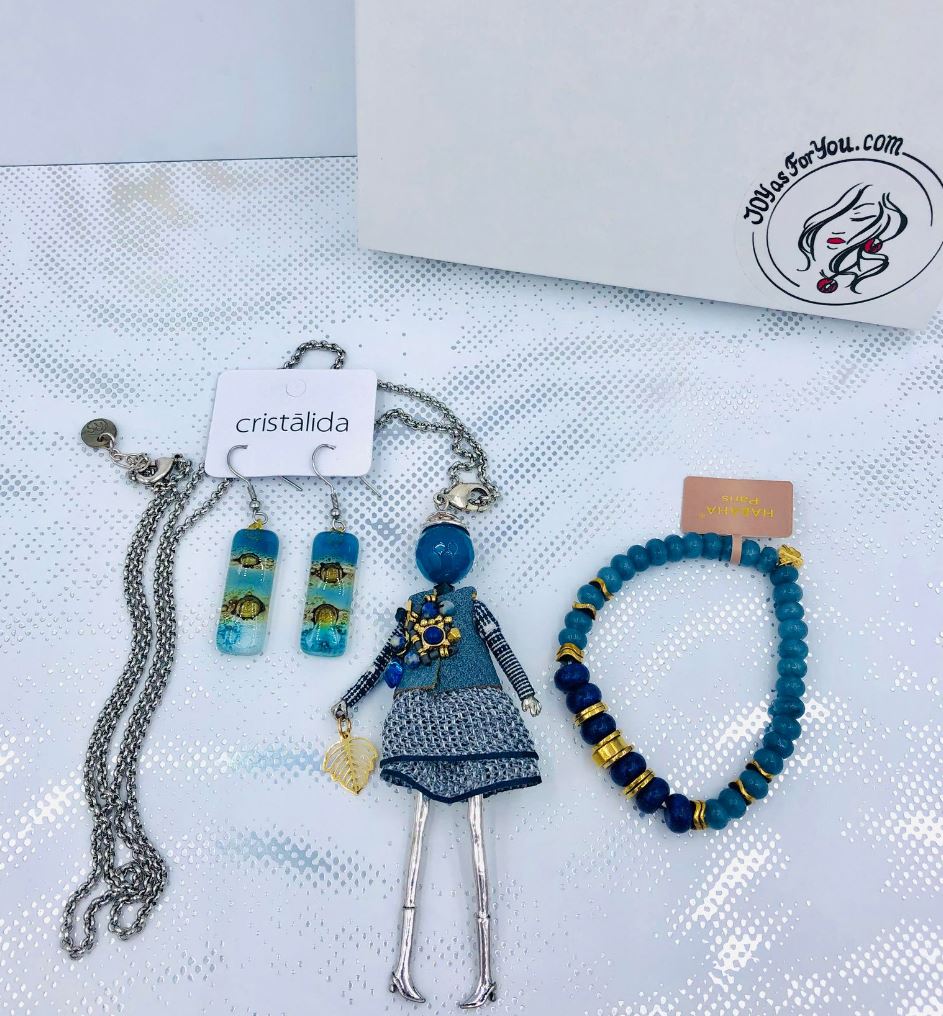 Fashion Jewelry Gift Set / Long Necklace, Earrings, Gemstone Bracelet / Blue / Gift Idea