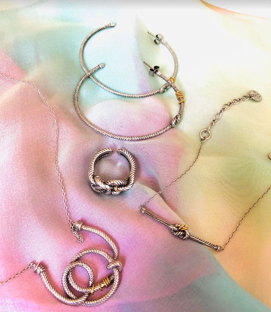 Ori Tao 4 Pieces Minimalist Style Jewelry Set