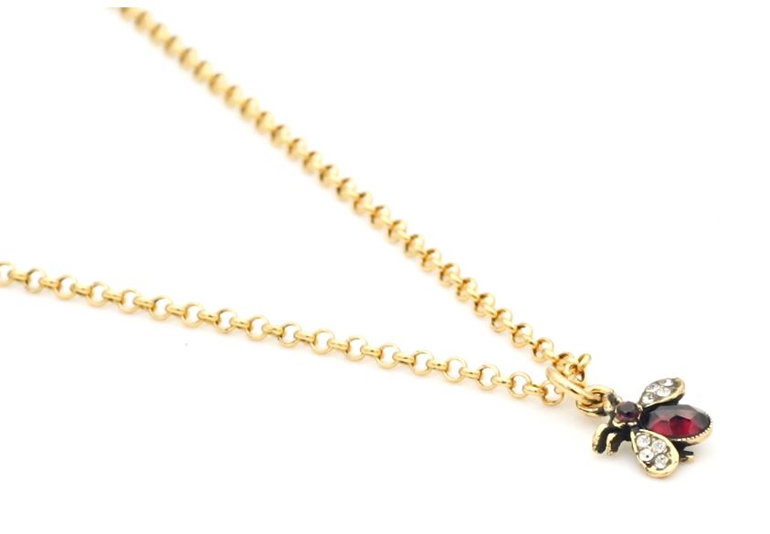 delicate pendant chain