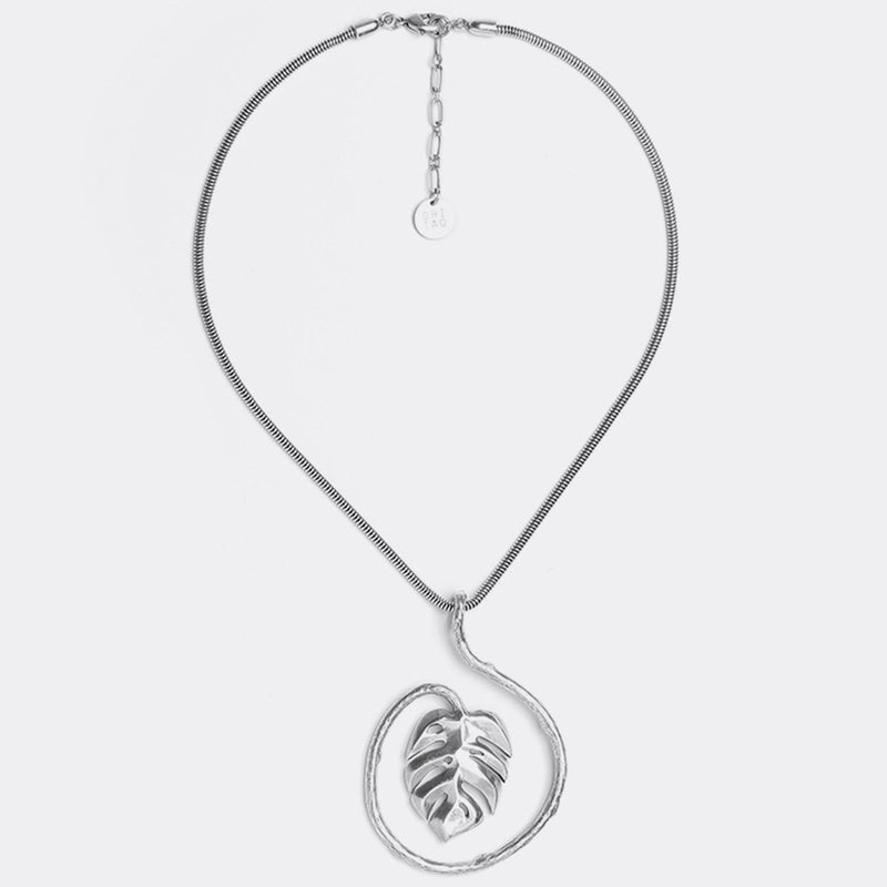 monstera leaf with vine pendant - JOYasForYou