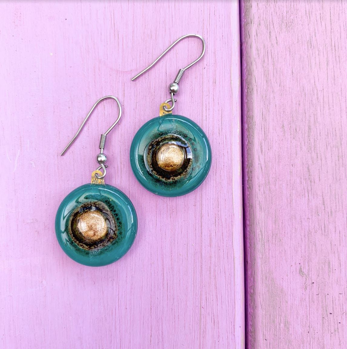 Cristalida Basic Round Drop Earrings / Fused Glass, Surgical Steel / Bright Emerald / Casual Jewelry