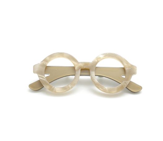 Moon C Glasses Pin / Resin / Beige / Gift Idea