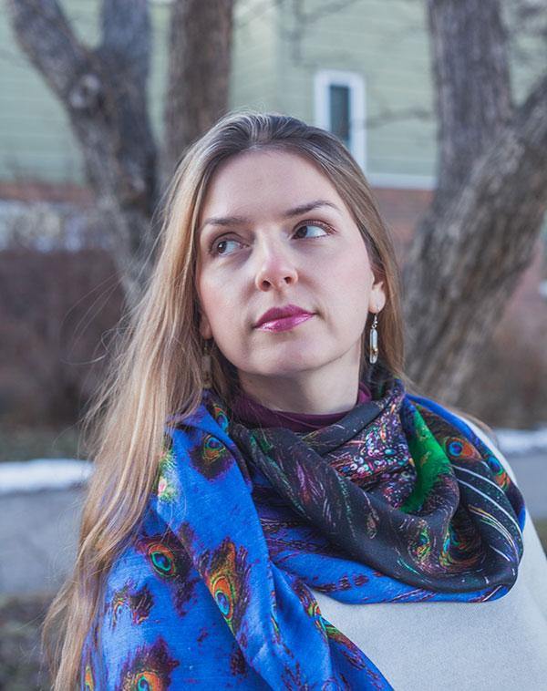 fashion all season scarf with peacock pattern